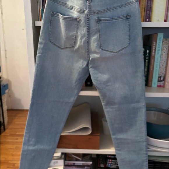 J CREW Jeans - Picture 3 of 3